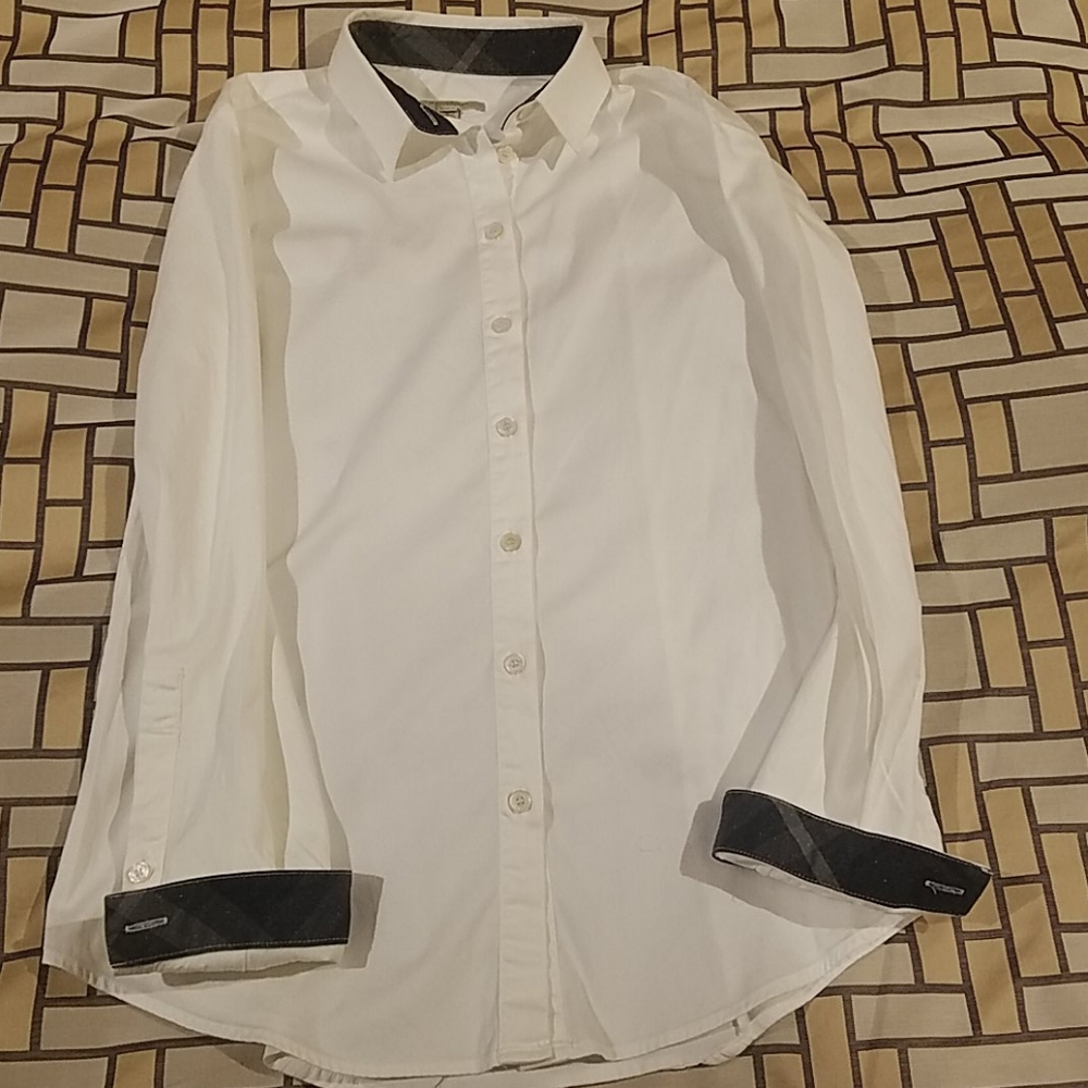 BURBERRY WOMENS BUTTON UP SHIRT SIZE 10 USA